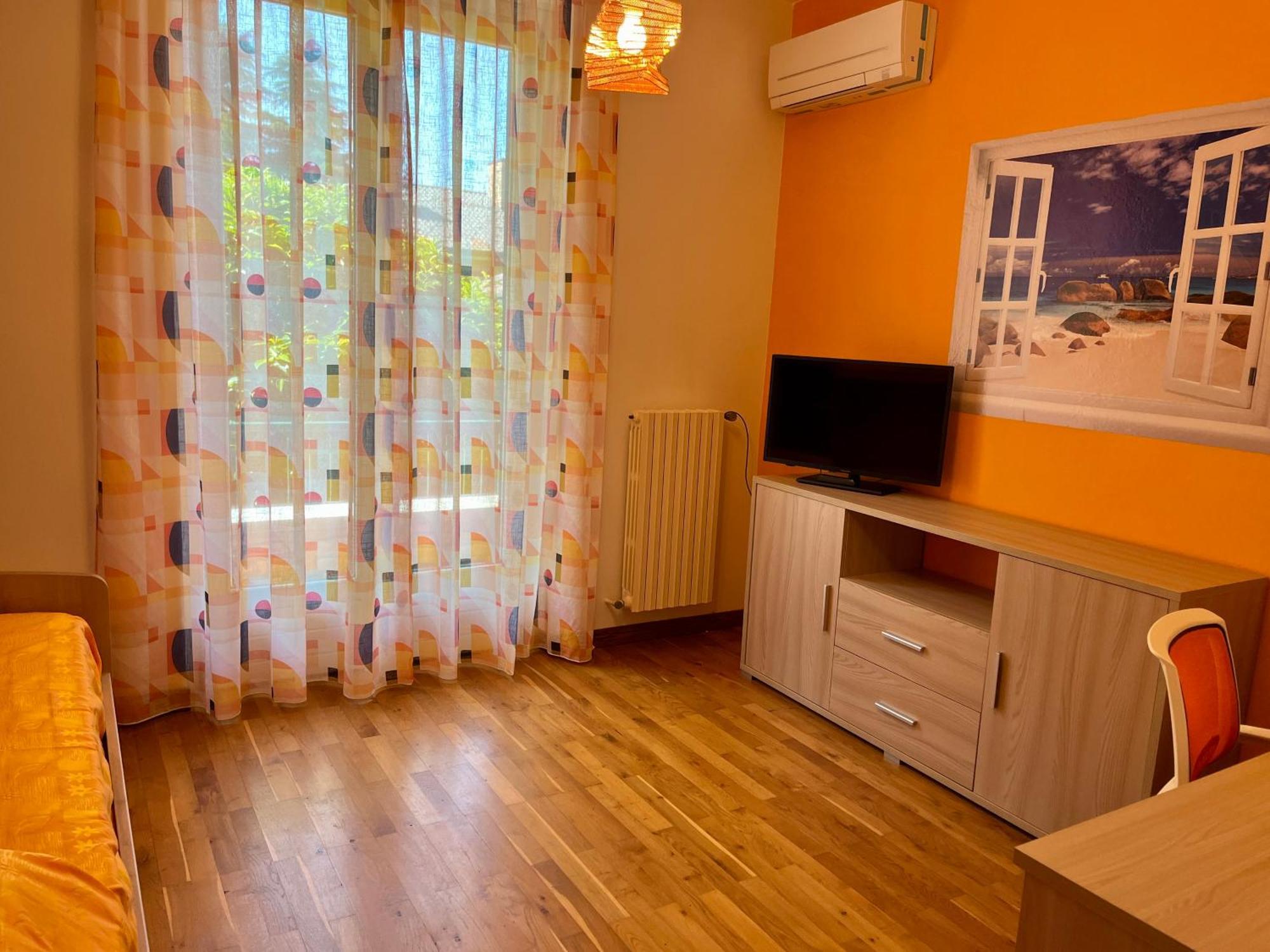Lukas Home Con Il Cuore Appartamento 3 Camere Al Piano Terra E Appartamento 1 Camera In Taverna Merone Екстер'єр фото